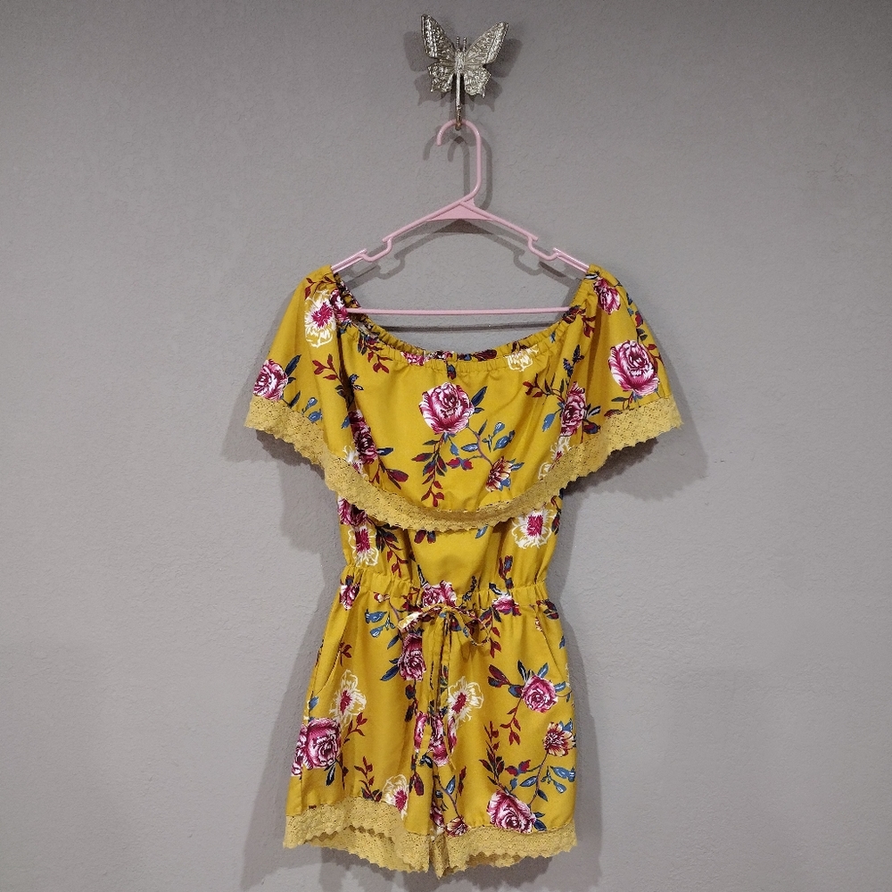Style House | Floral & Crochet Detail Romper